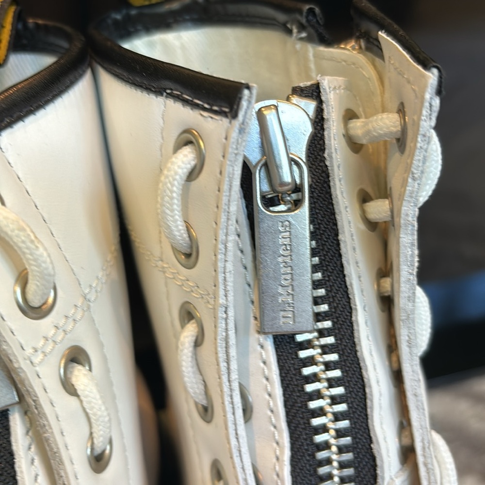 NIB Dr. Martens Women's 1460 Twin Zip 27624100 White Leather Boots 8 9 10 - Picture 7 of 15
